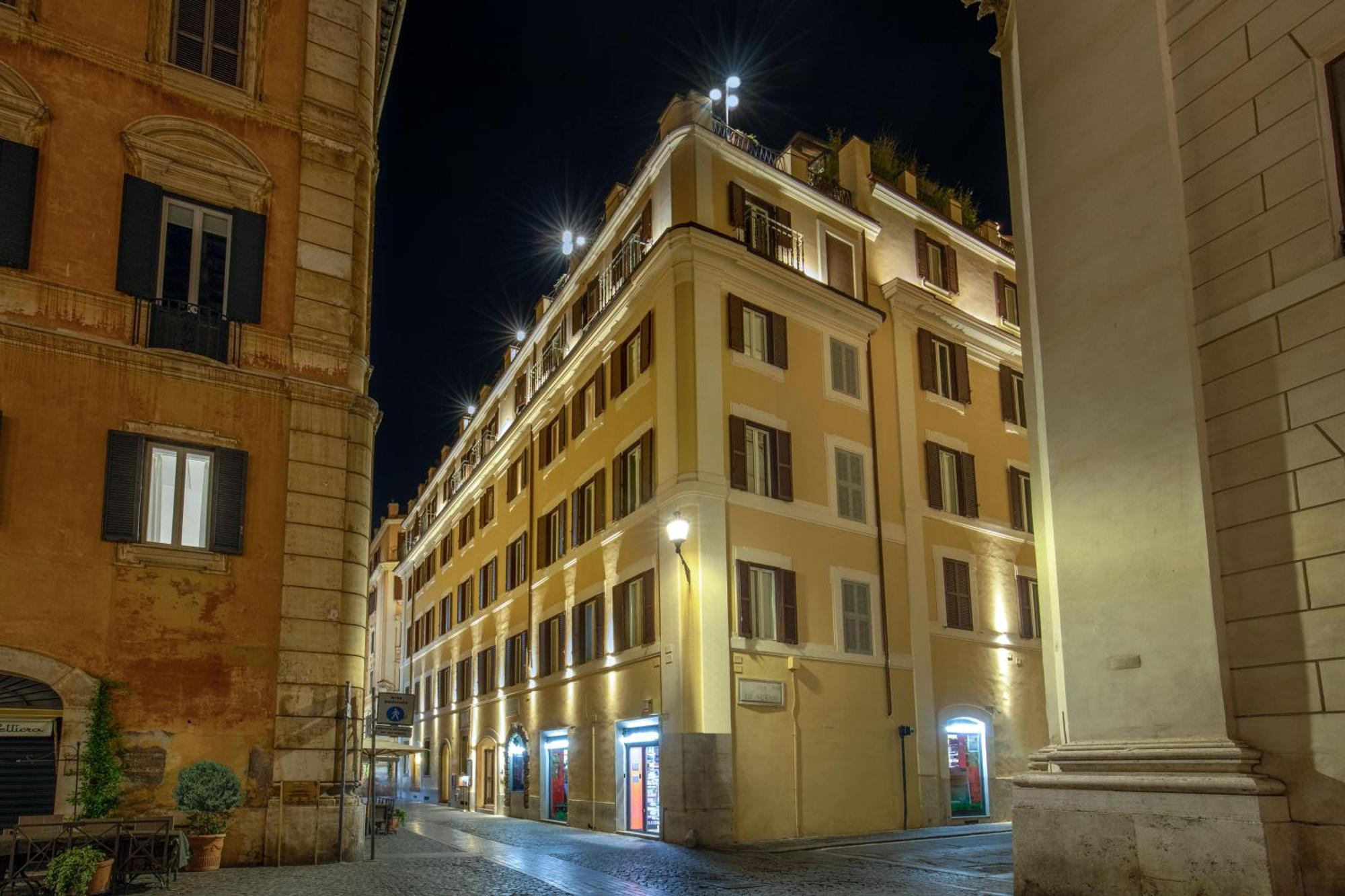 9Hotel Cesari — Billeder 1